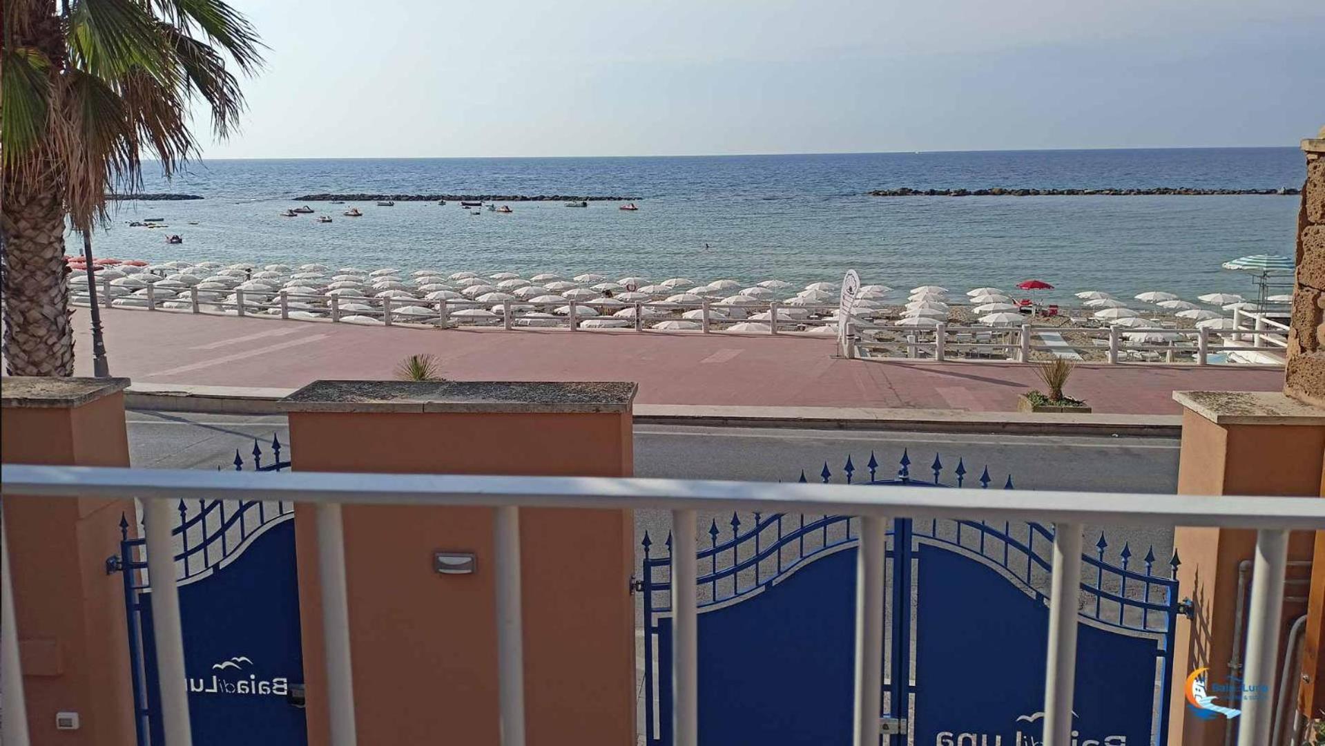 Baia Di Luna Santa Marinella Ngoại thất bức ảnh